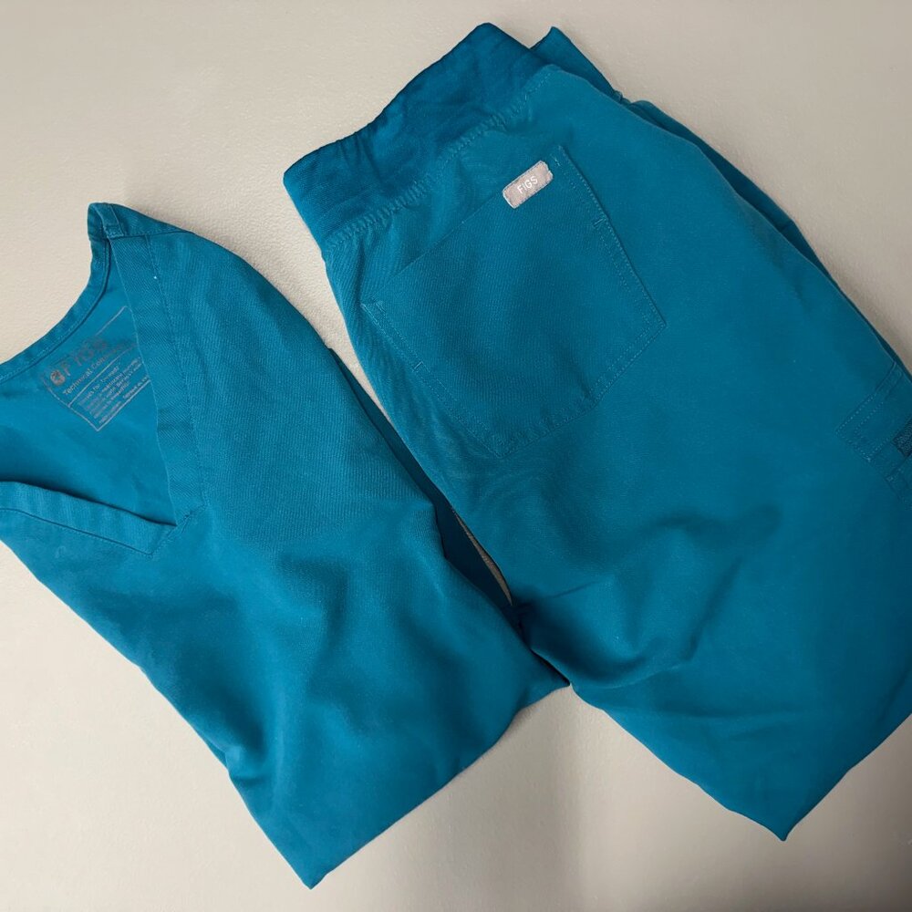 Figs Scrub Set - Pacific Blue - Casma top XS & Jogger bottoms S/P